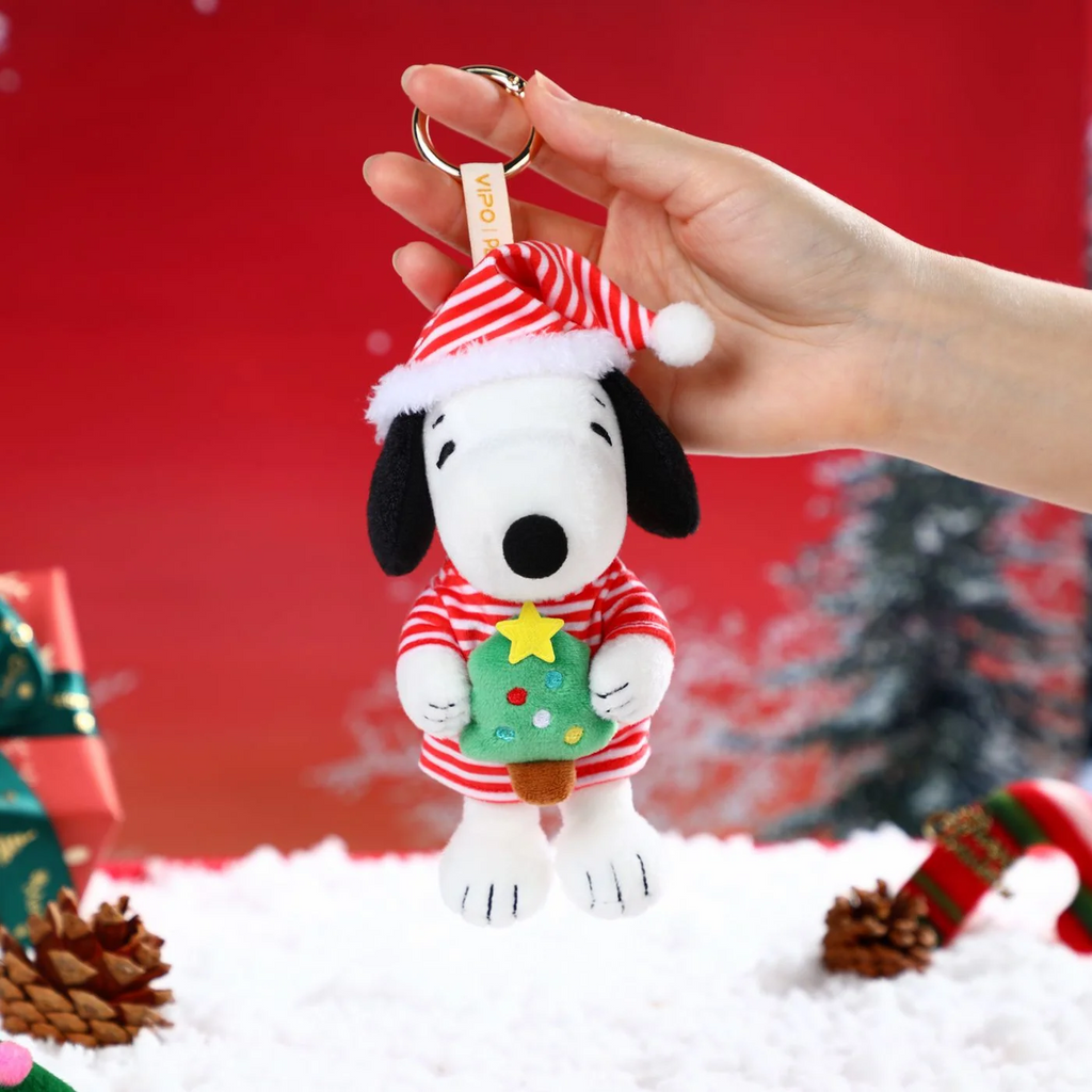 Peanuts x VIPO Winter Series Keychain Blind Box