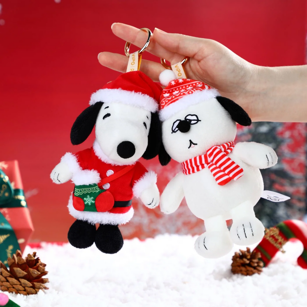 Peanuts x VIPO Winter Series Keychain Blind Box
